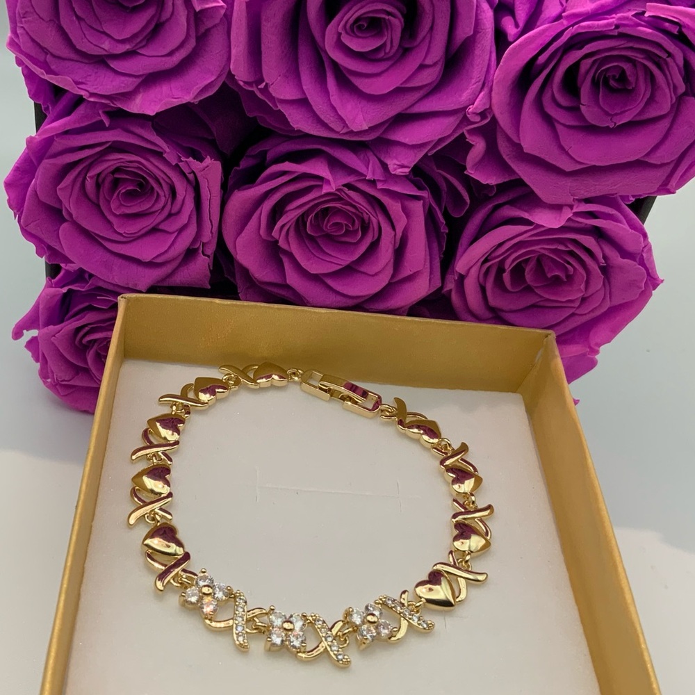 Hugs and Kisses Heart Gold Bracelet - Women Jewelry